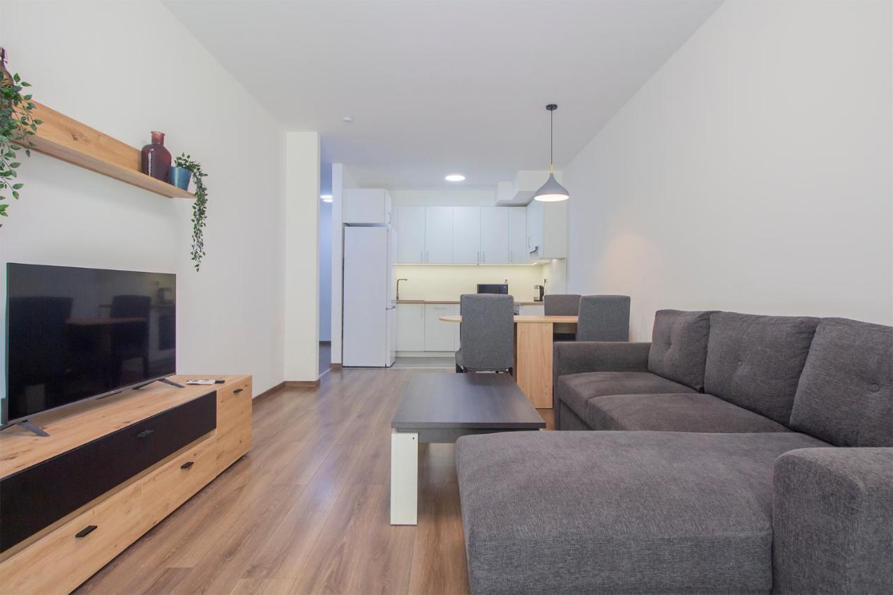 Corvin Modern Two Bedroom Apartment Free Parking Budapest Esterno foto